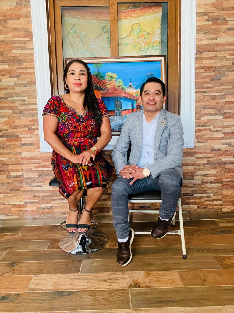 Arnulfo Castro & Marta Sunuc Distribuidor Independiente Herbalife Guatemala